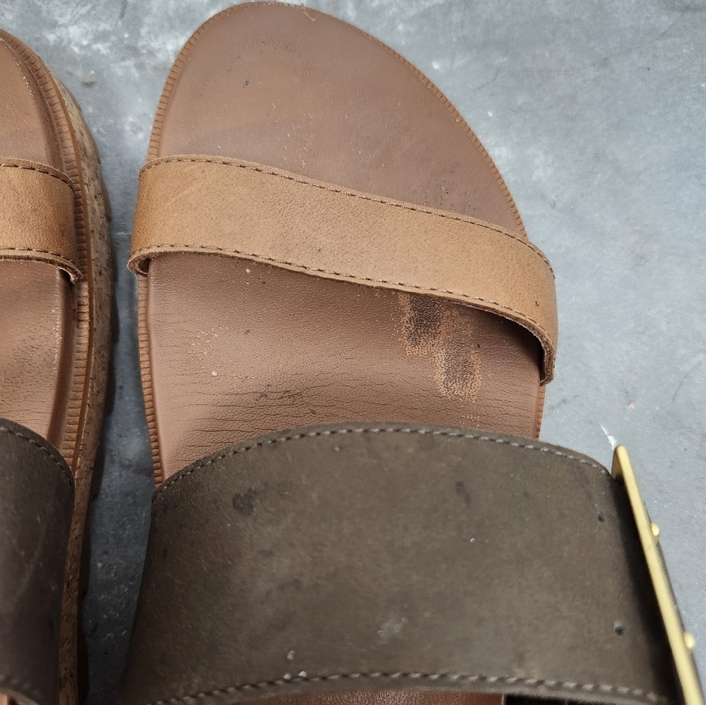 Sorel Roaming Buckle Sandal Womens Size 7. - Picture 5 of 8